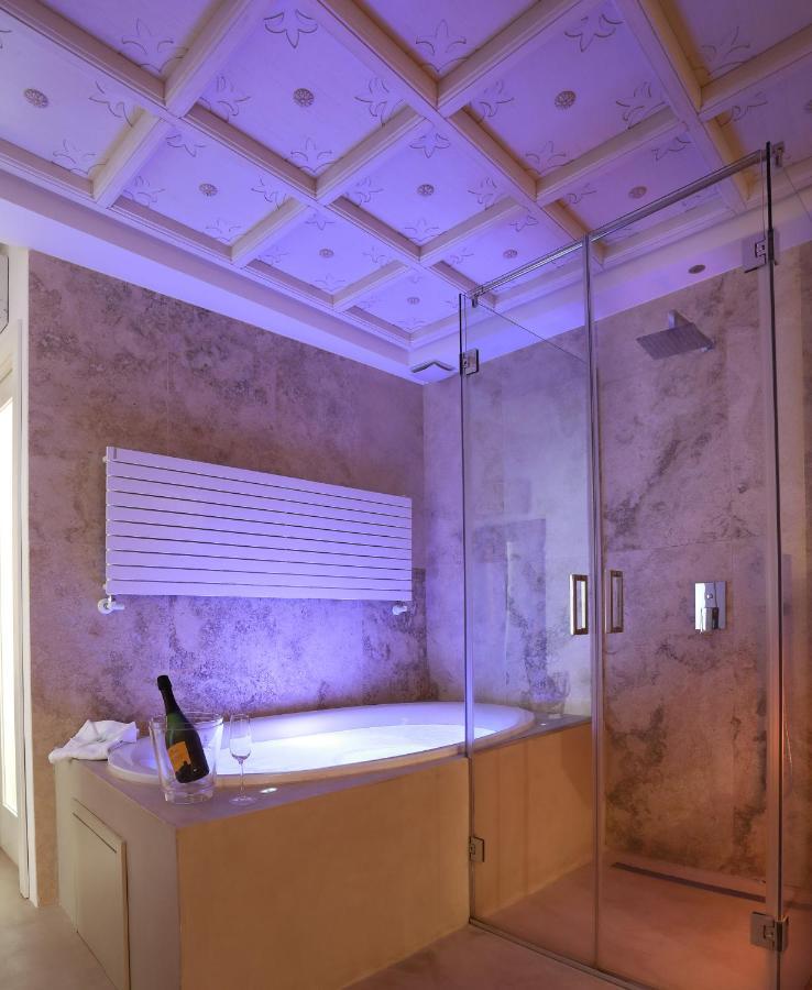 Palazzo Stapane Home Suite 9 - Luxury Living Monopoli Eksteriør bilde