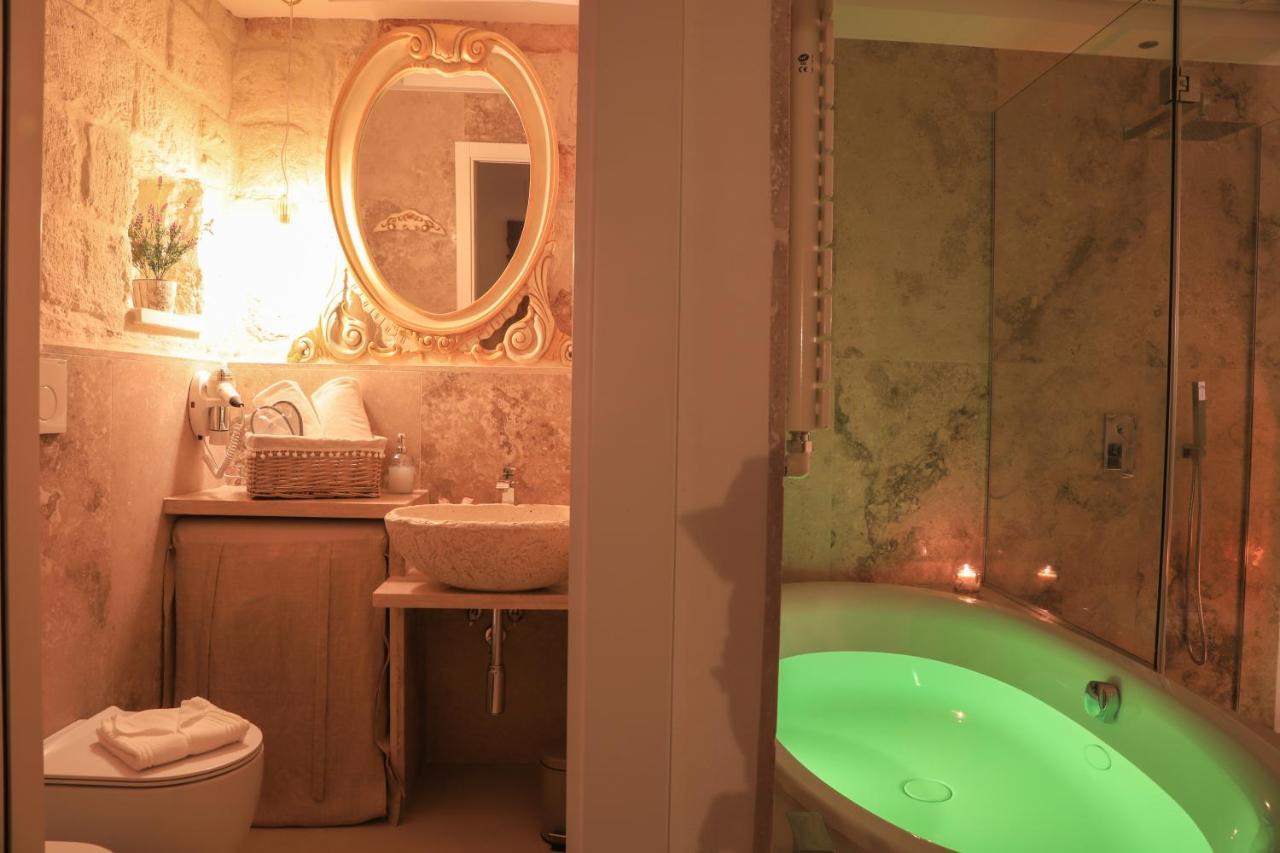 Palazzo Stapane Home Suite 9 - Luxury Living Monopoli Eksteriør bilde